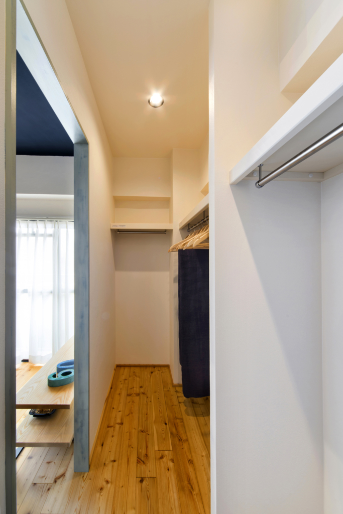 リビング続きのWIC