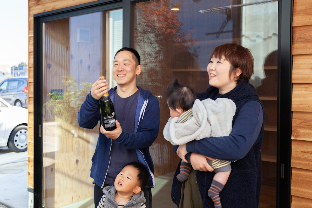 お引渡し式の様子