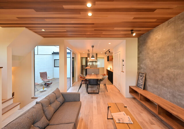 ライトコートのある3階建てのお家【愛知県安城市の注文住宅】