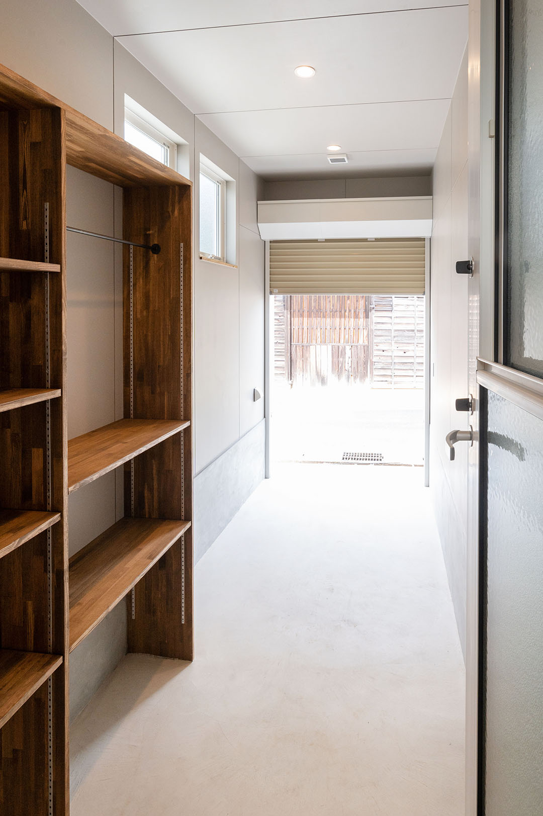 バイクガレージ