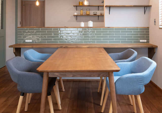 優しい色合いの、ナチュラルインナーガレージハウス【愛知県安城市の注文住宅】