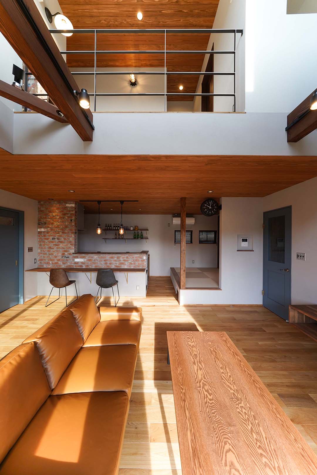 LDK  吹き抜け　ブルクリンスタイル　ブリックタイル