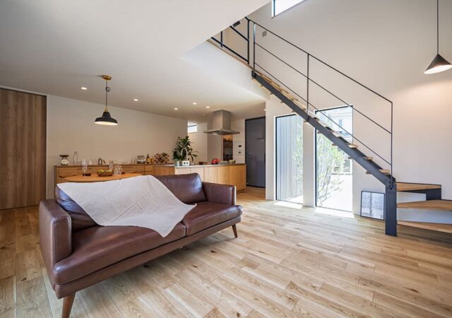 シンプルモダンガレージハウス【愛知県西尾市の注文住宅】